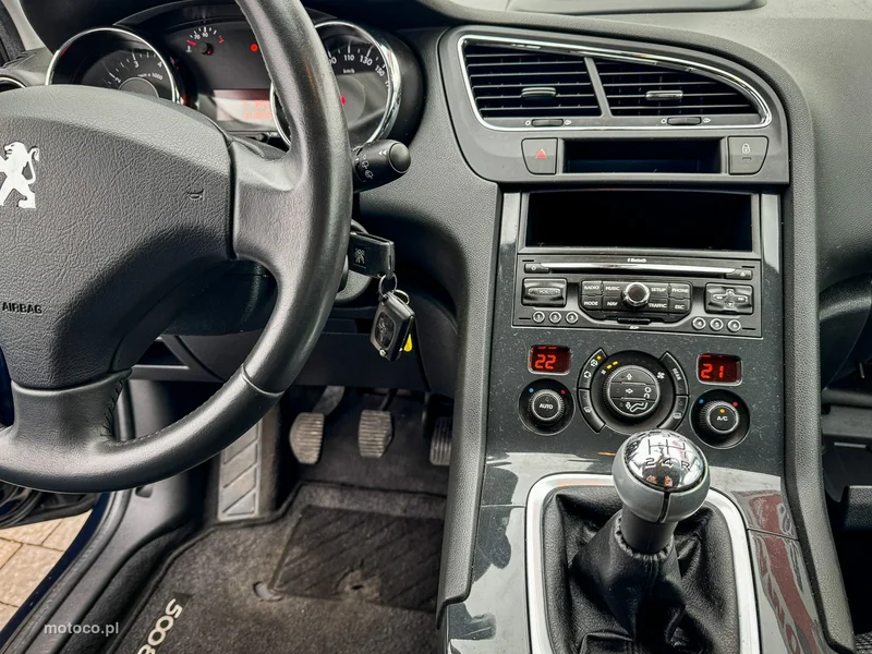 Peugeot 5008 18