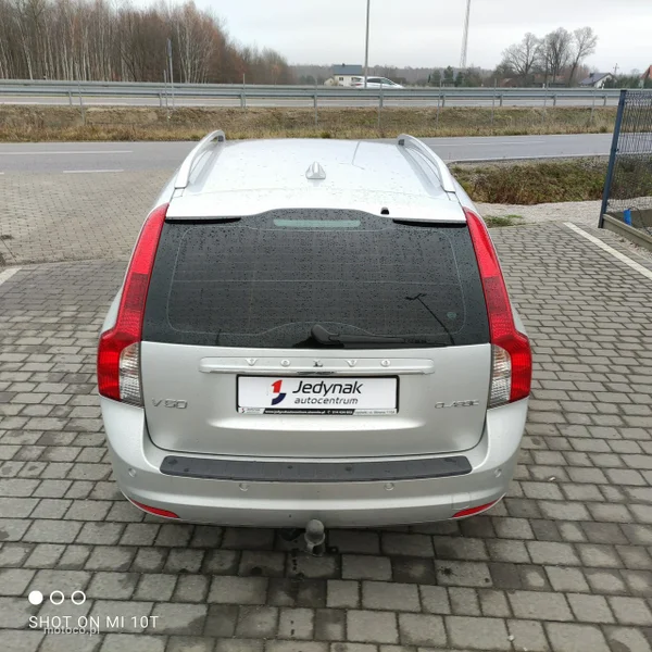 Volvo V50 11