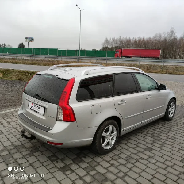 Volvo V50 13