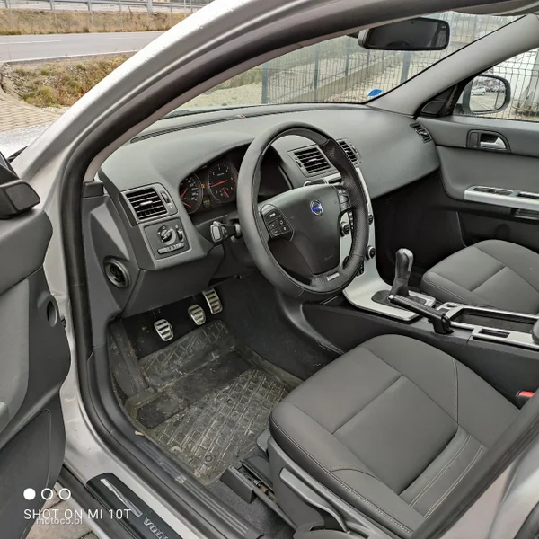 Volvo V50 15