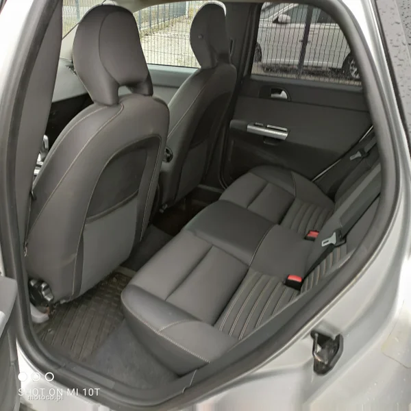 Volvo V50 17