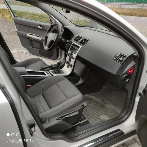 Volvo V50 18