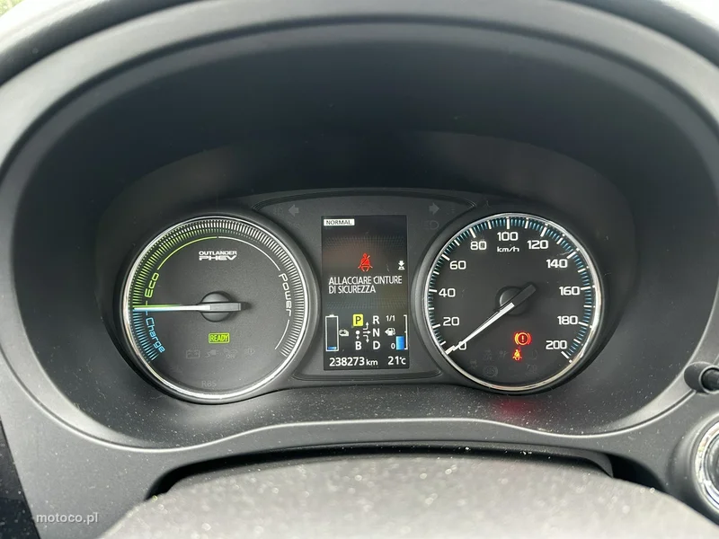 Mitsubishi Outlander 12