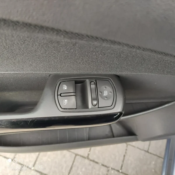 Opel Corsa D 12