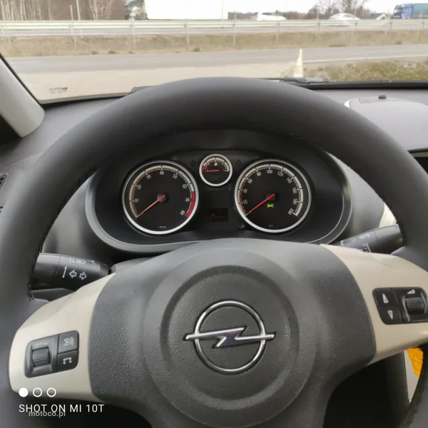 Opel Corsa D 16