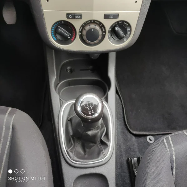Opel Corsa D 18