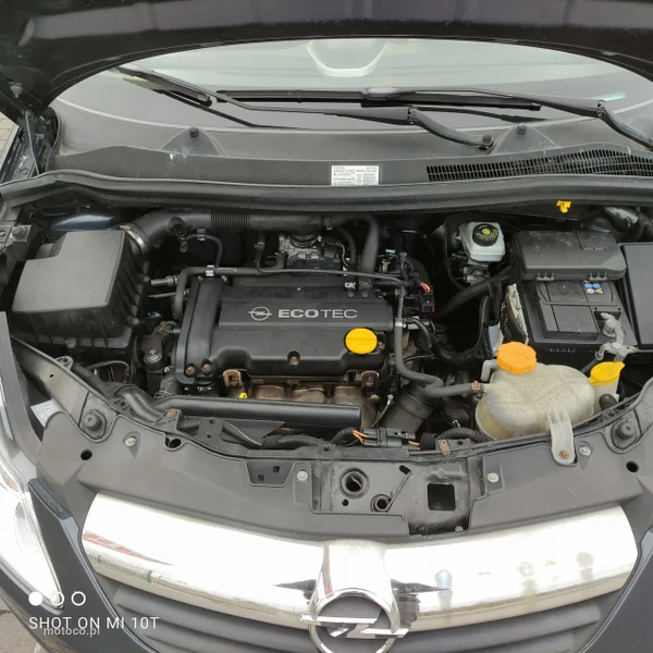 Opel Corsa D 24