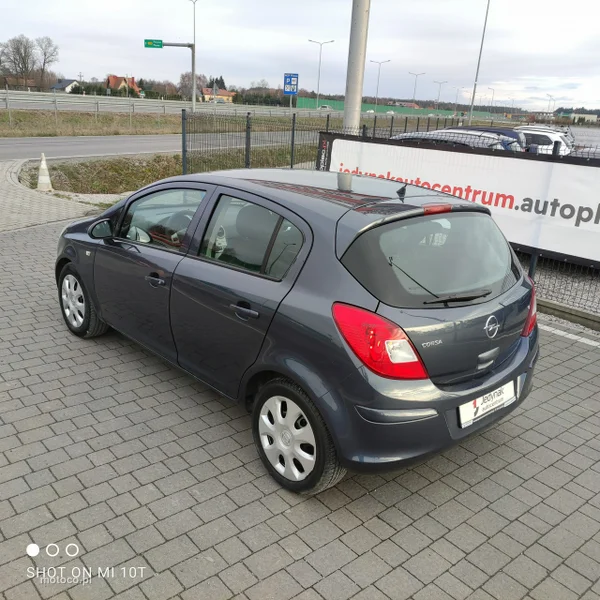Opel Corsa D 6