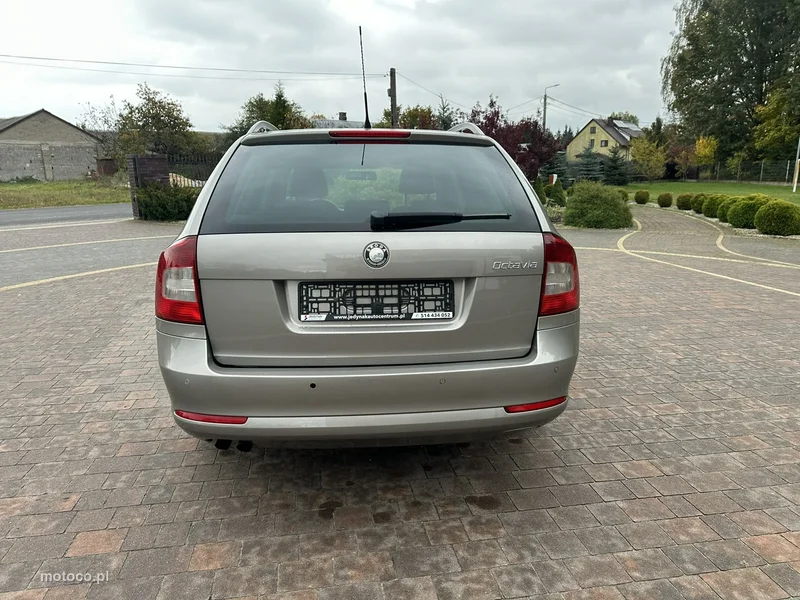 Skoda Octavia II 8