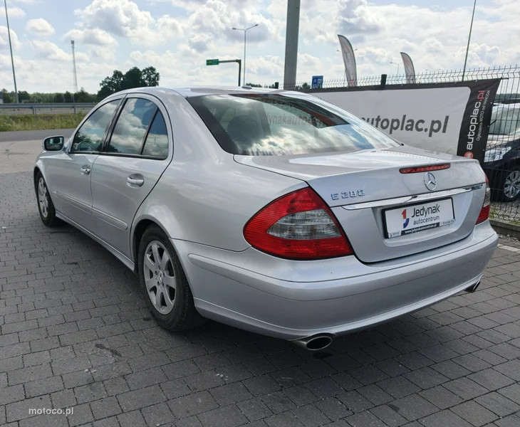 Mercedes-Benz Klasa E W211 E 280 15