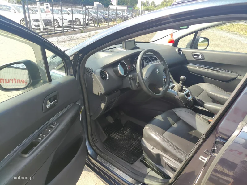Peugeot 5008 15