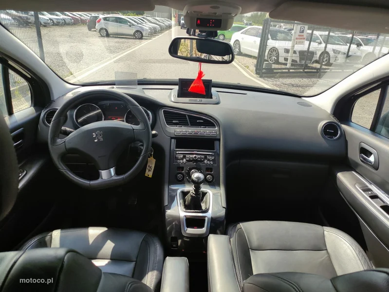 Peugeot 5008 23