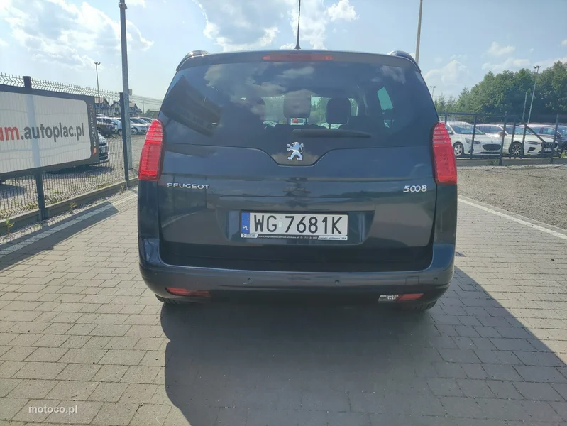 Peugeot 5008 9