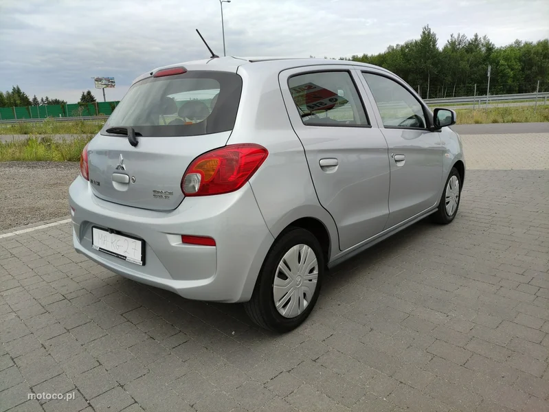 Mitsubishi Space Star 12