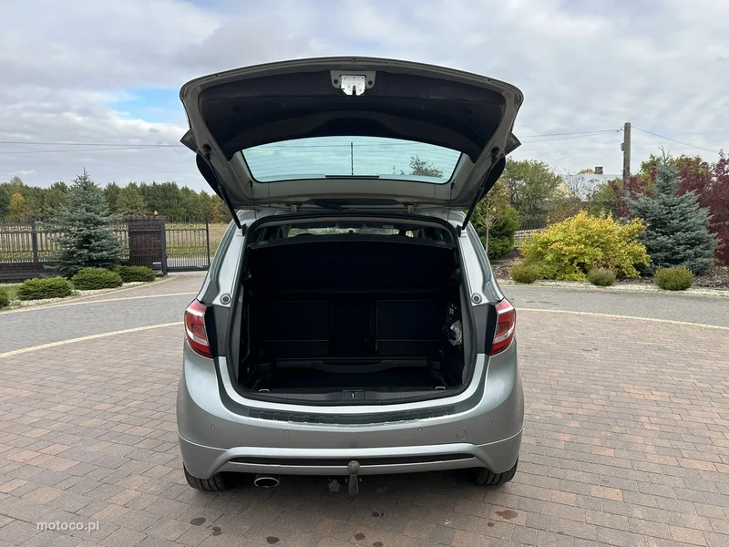 Opel Meriva B 12