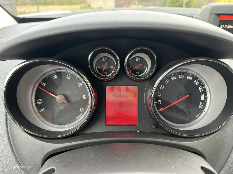 Opel Meriva B 16