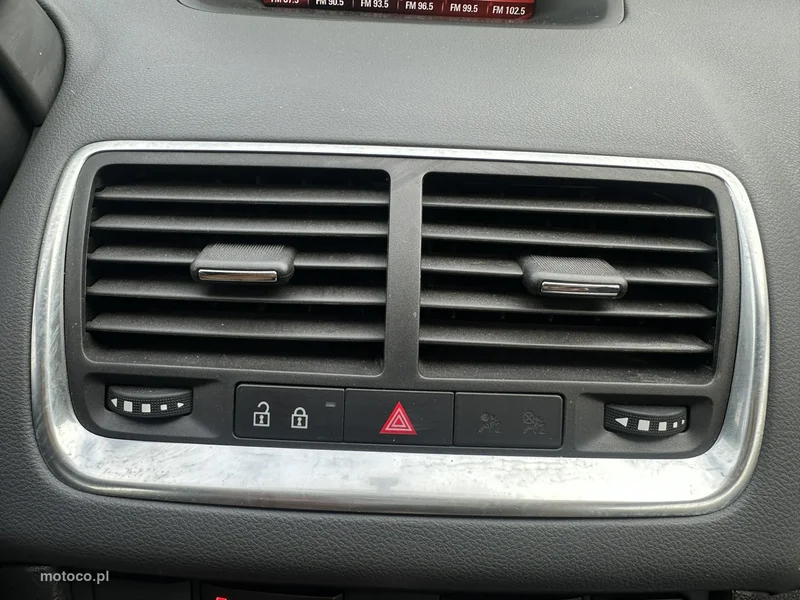 Opel Meriva B 23