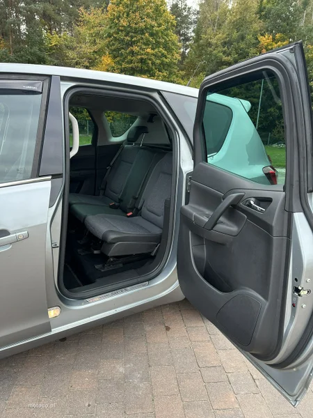 Opel Meriva B 33