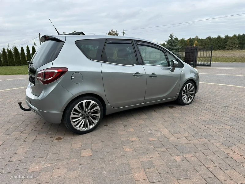 Opel Meriva B 10