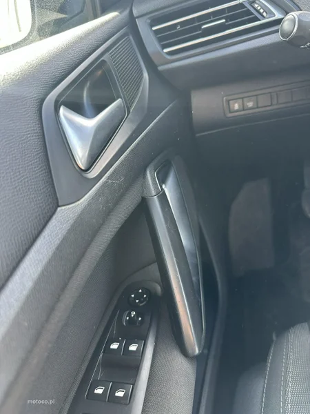 Peugeot 308 SW 17