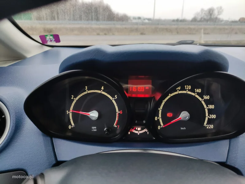 Ford Fiesta VI 17