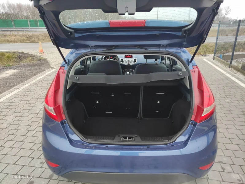 Ford Fiesta VI 23