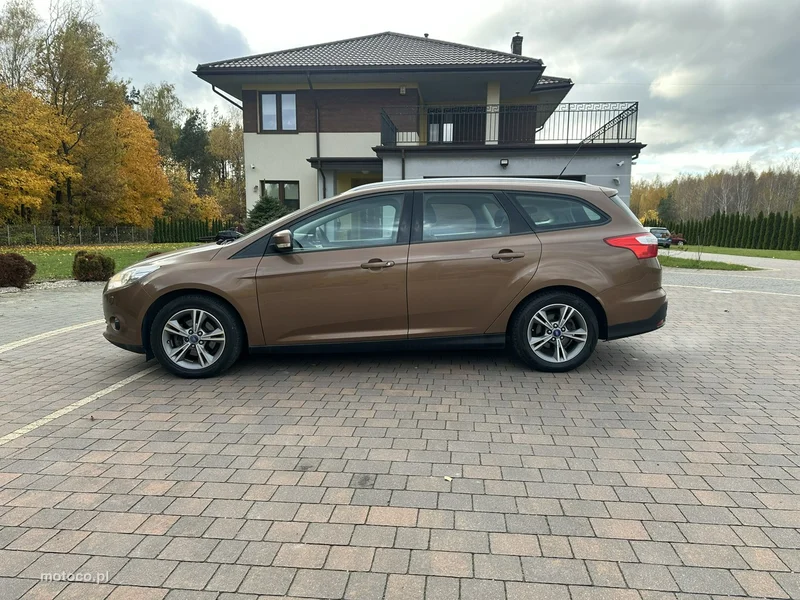 Ford Focus III 5