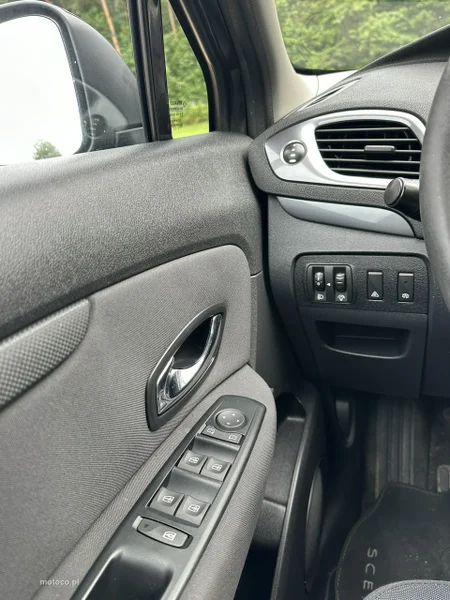 Renault Scenic III 16