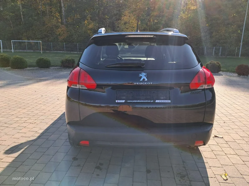 Peugeot 2008 8