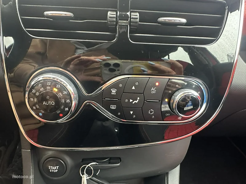 Renault Clio IV 24