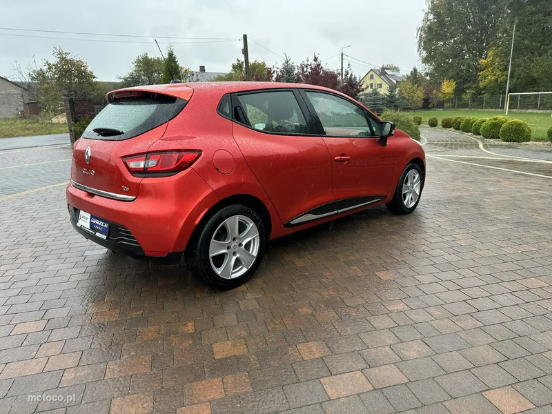 Renault Clio IV 10