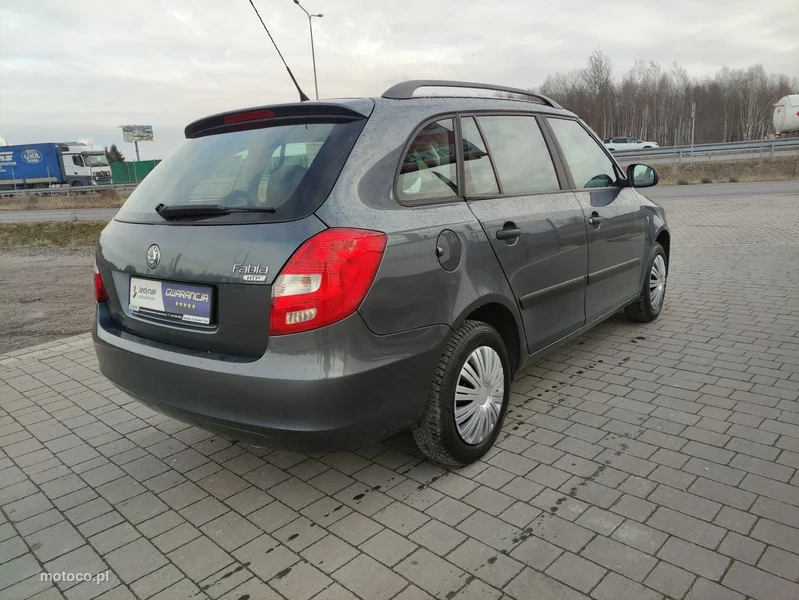 Skoda Fabia II 11