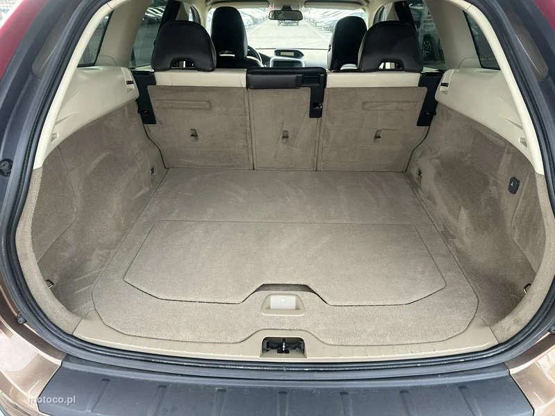 Volvo XC 60 9