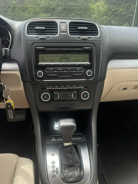 Volkswagen Golf VI 14