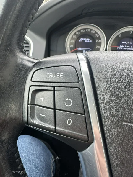 Volvo XC 60 17