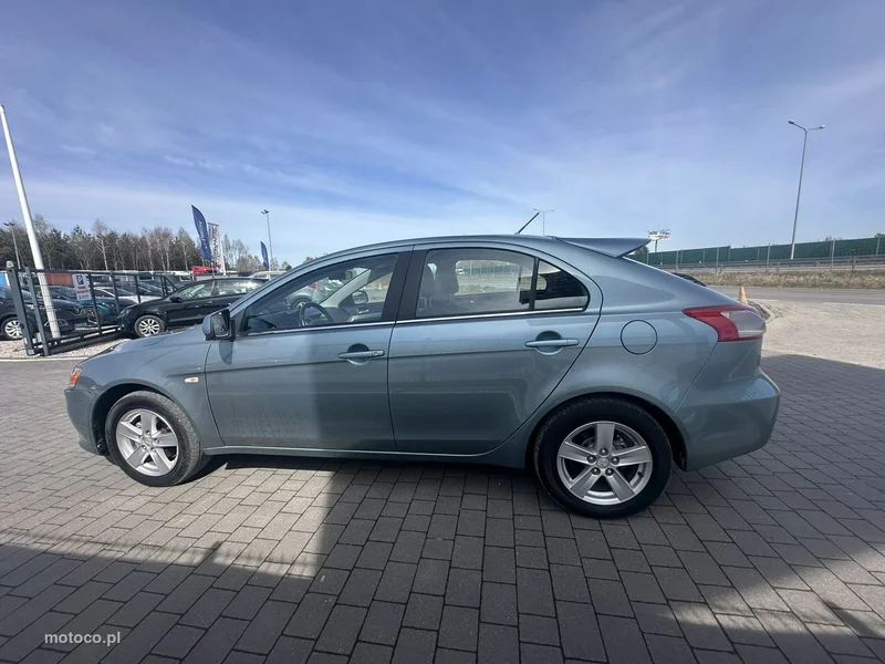 Mitsubishi Lancer 4