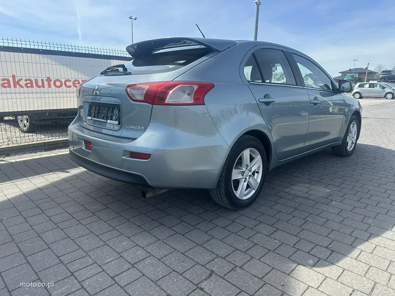 Mitsubishi Lancer 7