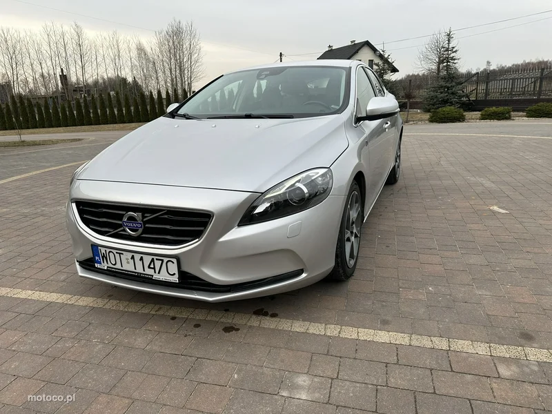 Volvo V40 3