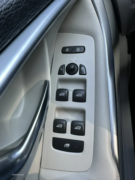 Volvo V40 29