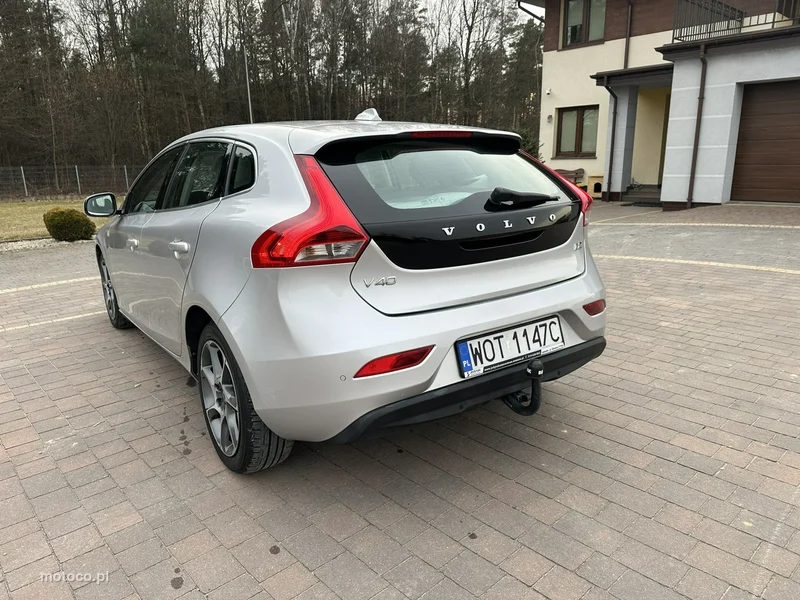 Volvo V40 7