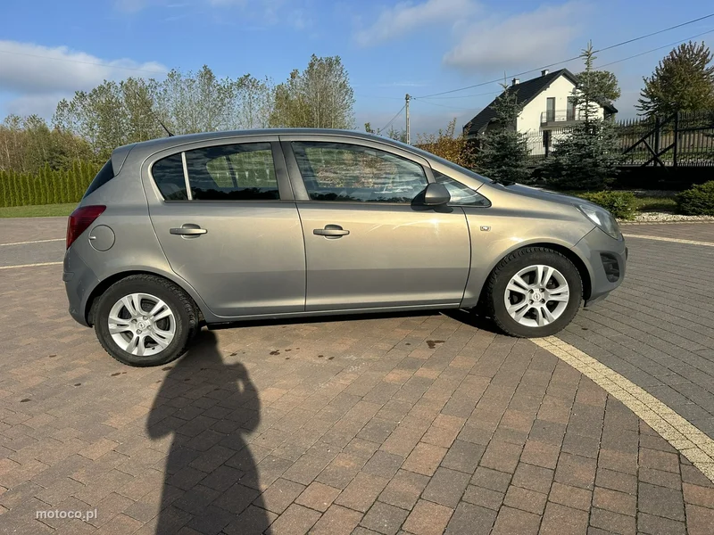 Opel Corsa D 11
