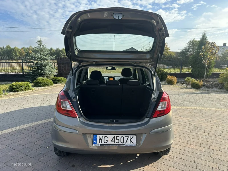 Opel Corsa D 12