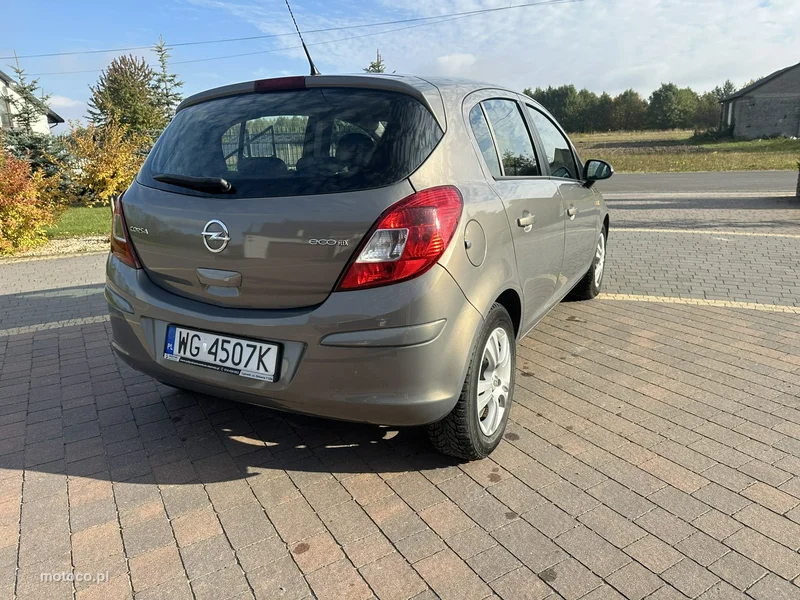 Opel Corsa D 9