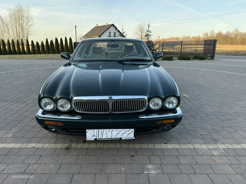Jaguar XJ 2