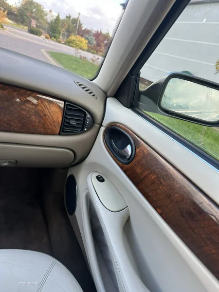Jaguar XJ 25