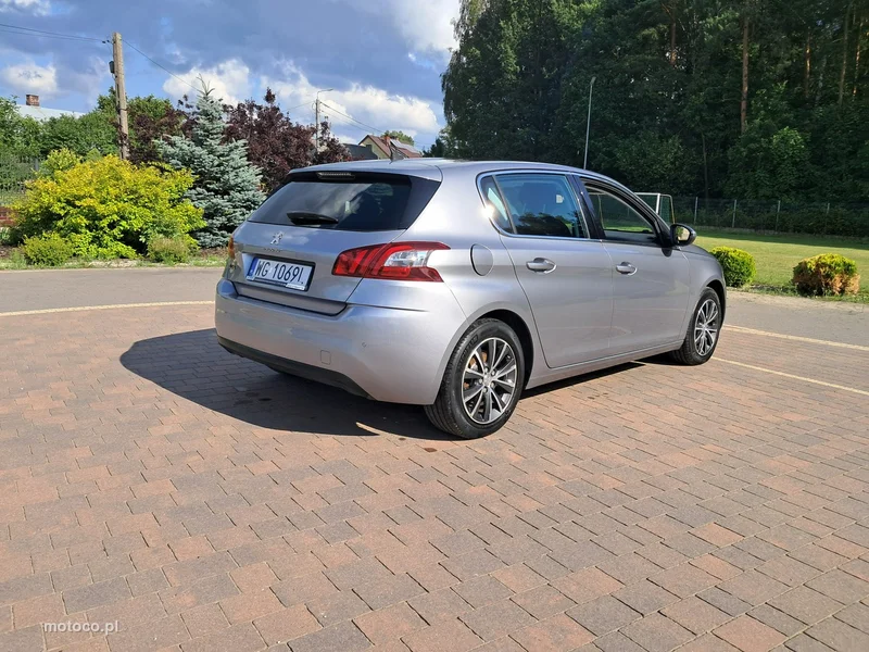 Peugeot 308 7