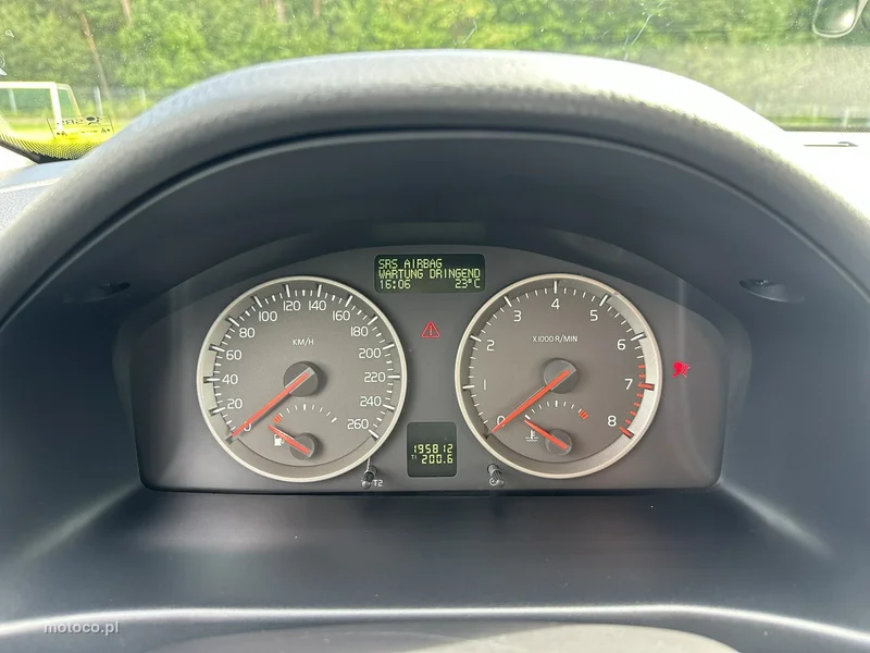 Volvo V50 17