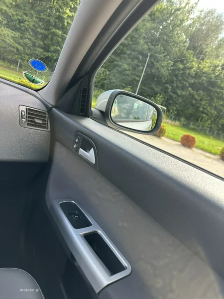 Volvo V50 24
