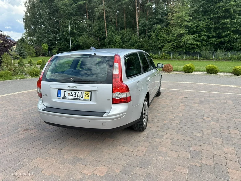 Volvo V50 10