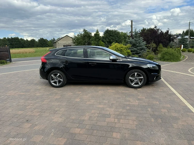 Volvo V40 3